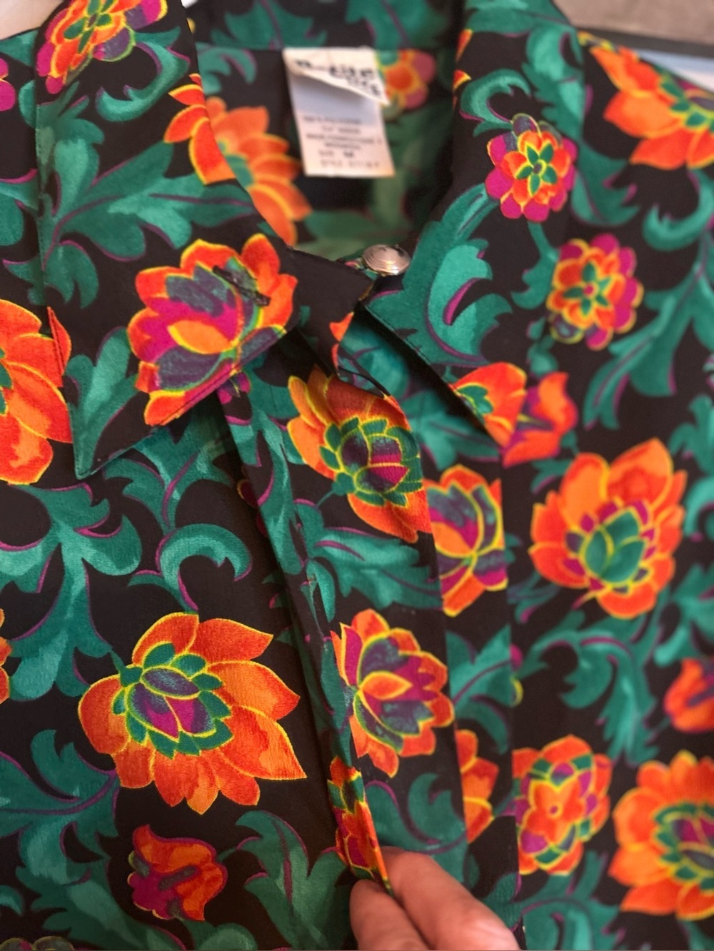 Vintage floral blouse - Picture 6 of 15